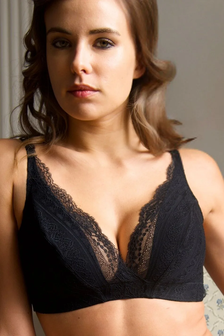 BH ohne Bügel nach Brust-OP – MONICA bügelloser Triangel-BH mit Spitzendekolleté | Embody